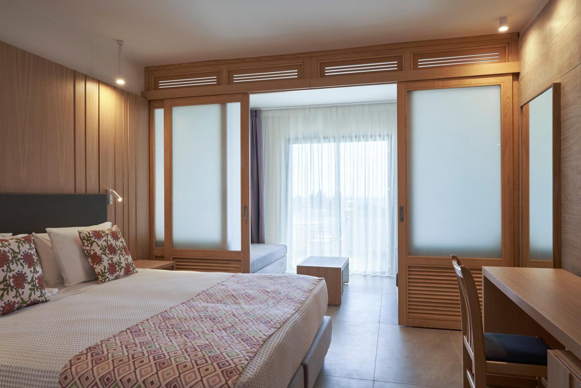 Hotel Atlantica Mikri Poli Rhodes 4*