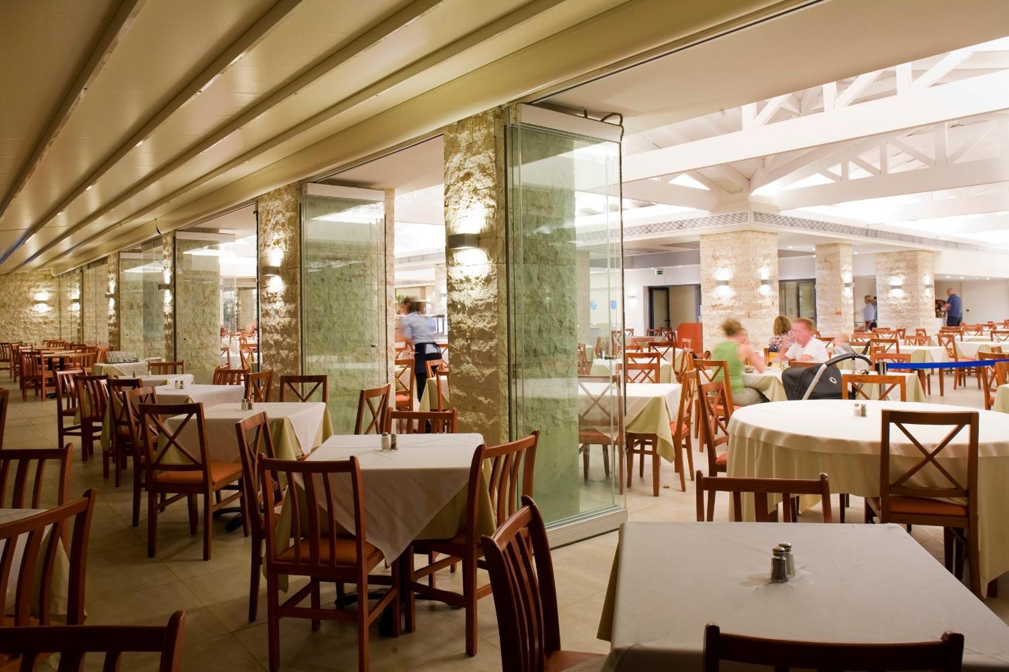 Hotel Atlantica Mikri Poli Rhodes 4*